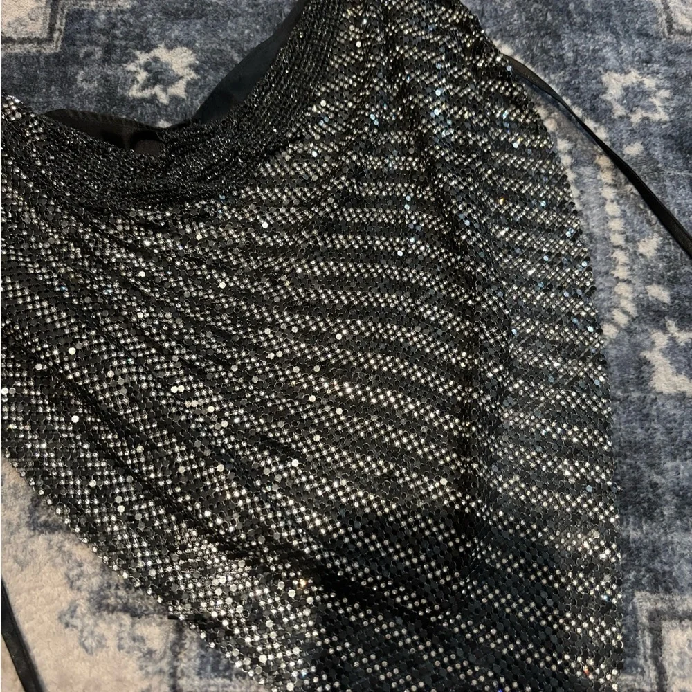 STEVE MADDEN JANET SPARKLE SILVER & BLACK BACKLESS COWL NECK PARTY HALTER TOP - Picture 11 of 14